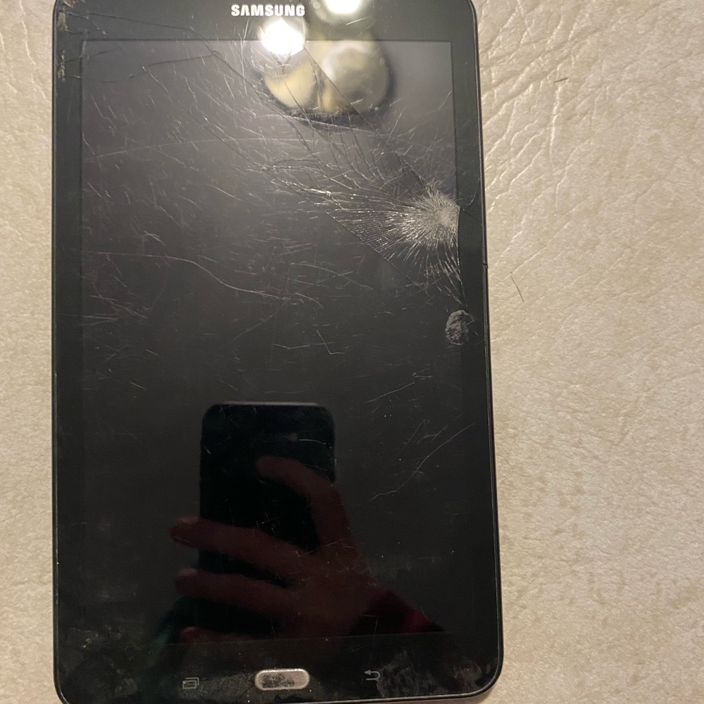Selling a Samsung tablet for parts